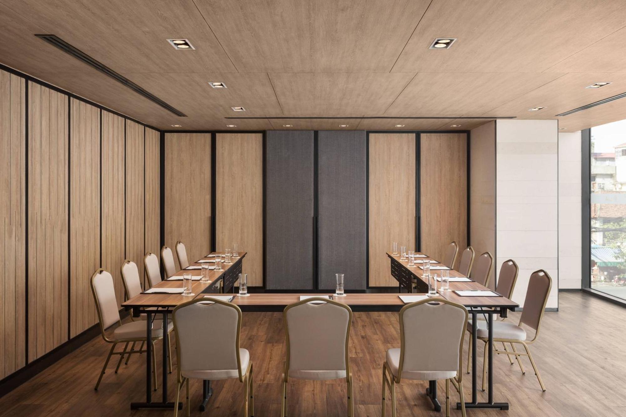 Courtyard By Marriott Khách sạn Phnom Penh