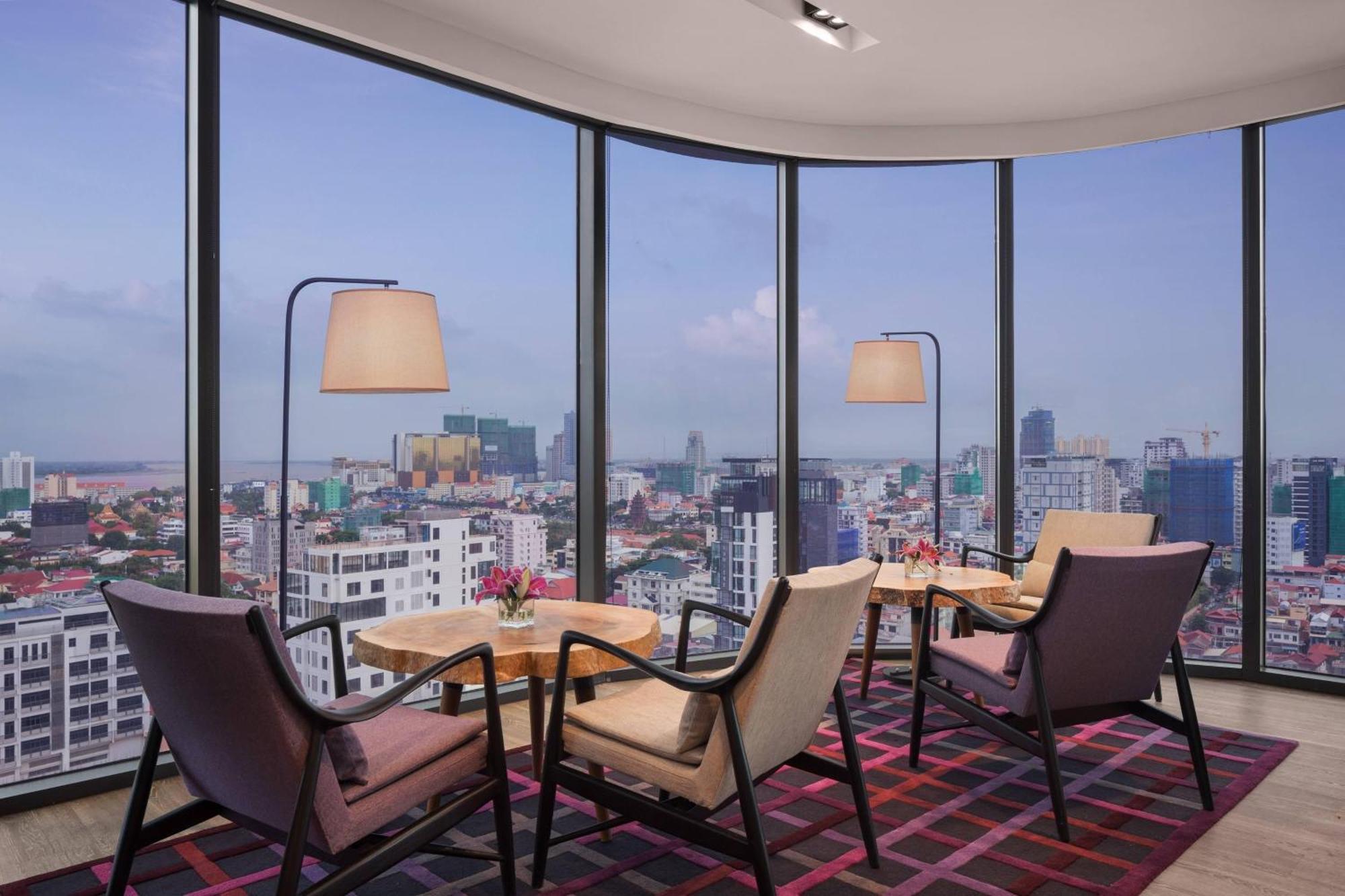 Courtyard By Marriott 4* Phnom Penh