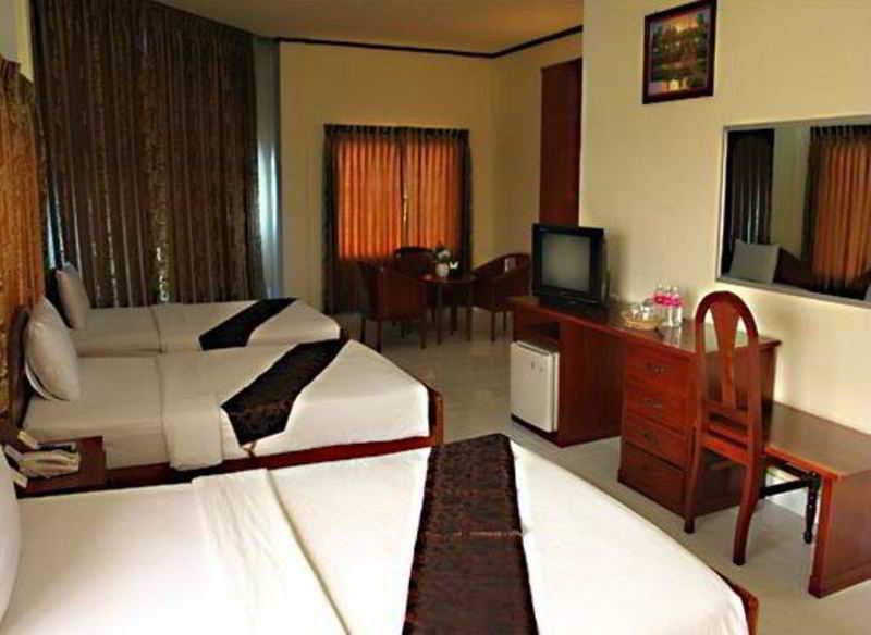 Courtyard By Marriott Khách sạn 4*